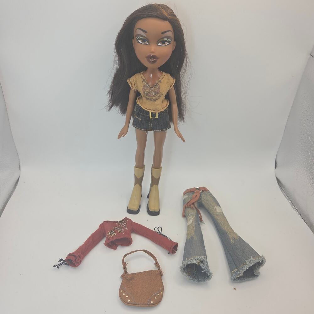 Vintage 2002 Bratz Xpress It Sasha Doll with Style It Sasha Clothes + Shoes